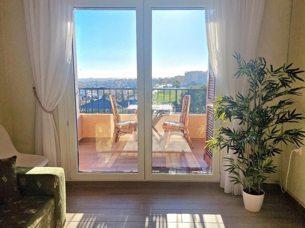 Cozy Apartment With Sea View ตอร์เรเวียคา ภายนอก รูปภาพ