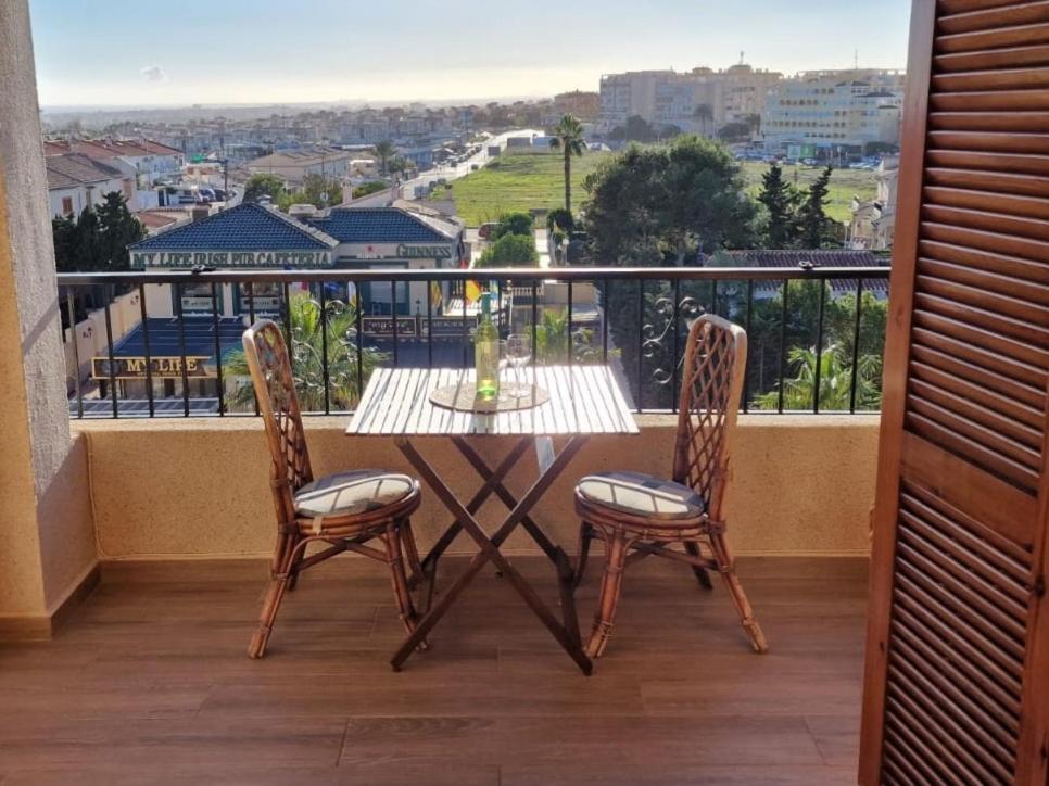 Cozy Apartment With Sea View ตอร์เรเวียคา ภายนอก รูปภาพ