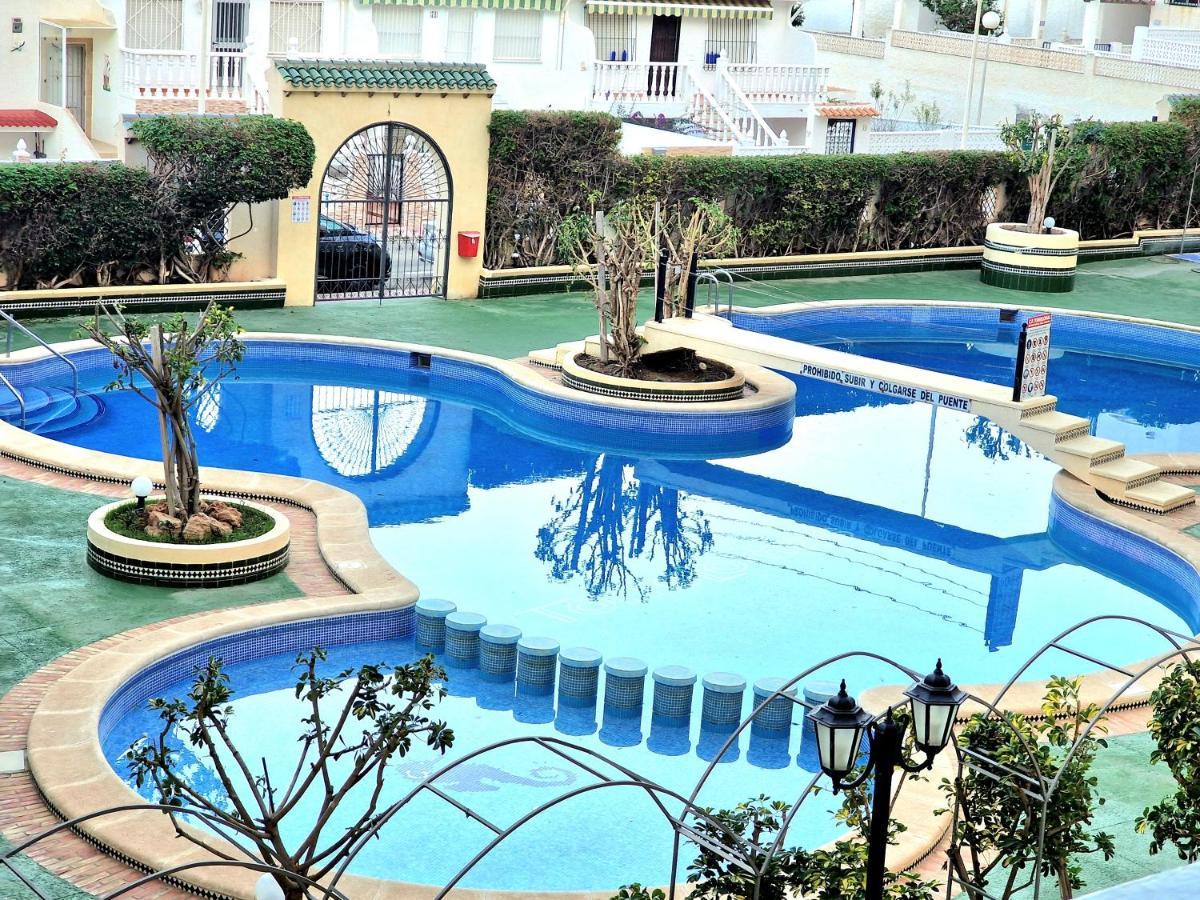 Cozy Apartment With Sea View ตอร์เรเวียคา ภายนอก รูปภาพ